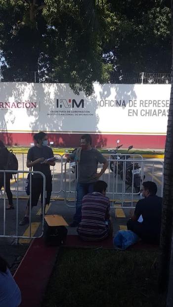 A BUAP team member is interviewing a migrant at the mexican National Migration Institute (INM) in Tapachula, Chiapas.